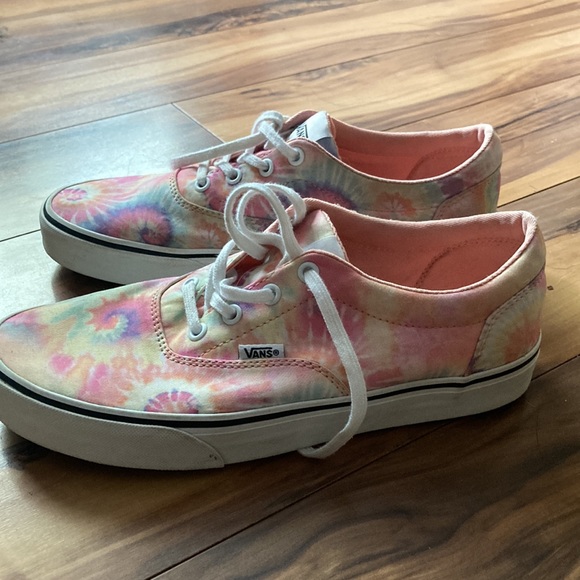 Tie-dyed vans - Picture 2 of 4